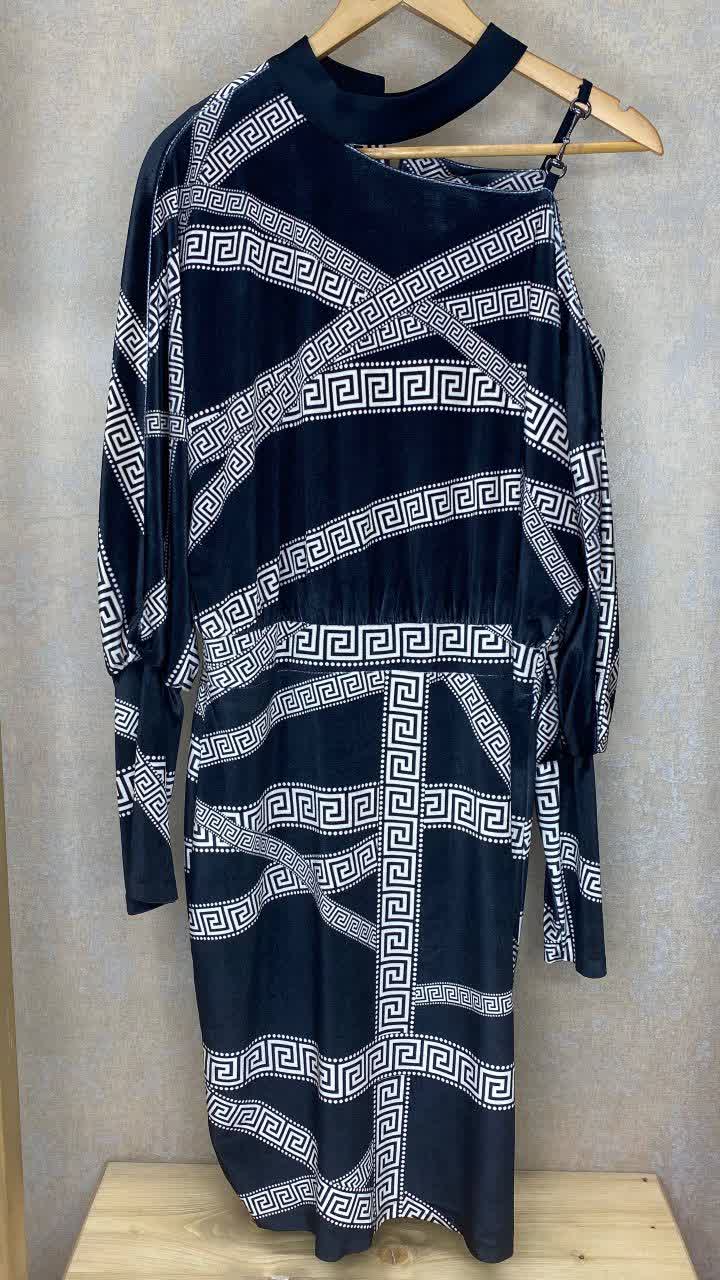 پیراهن مجلسی مخمل